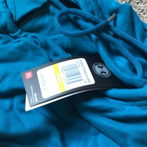 NWT Under Armour pullover Hoodie - Picture 7 of 7